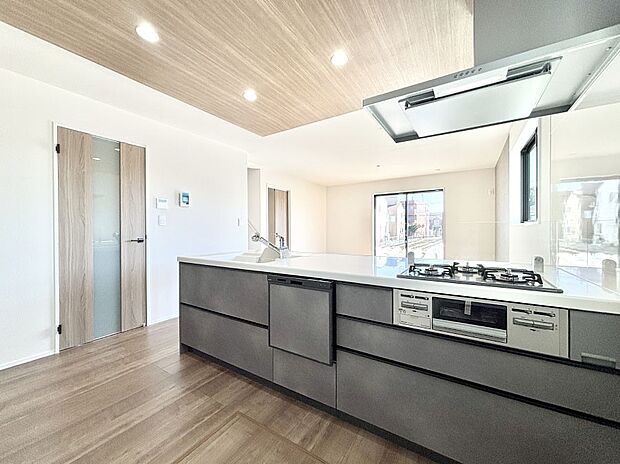 お料理を効率的に、楽しく！システムキッチン  