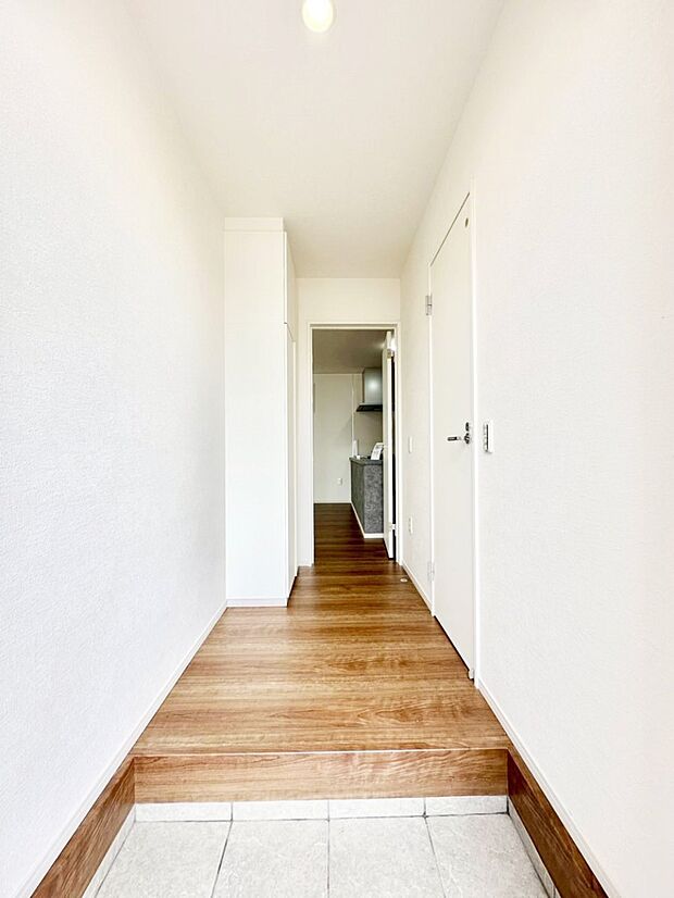 家族の帰宅やお客様をあたたかく迎える玄関