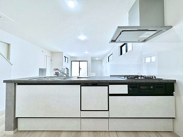 お料理を効率的に、楽しく!システムキッチン