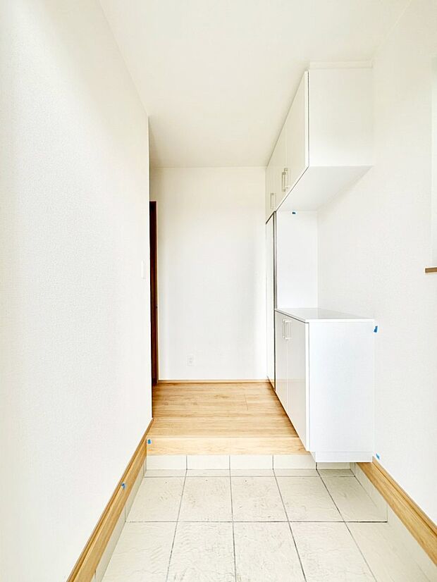 家族の帰宅やお客様をあたたかく迎える玄関