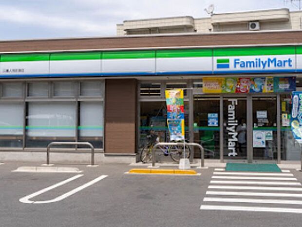 コンビニ 130m ファミリーマート 三鷹人見街道店