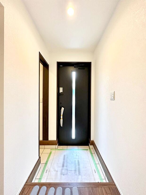 家族の帰宅やお客様をあたたかく迎える玄関  