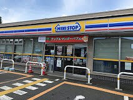 コンビニ 356m ミニストップ 所沢三ケ島3丁目店