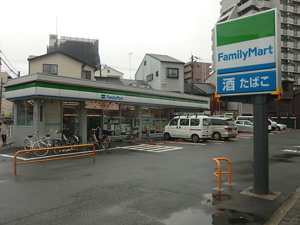 ファミリーマート新今里三丁目店まで約80ｍ