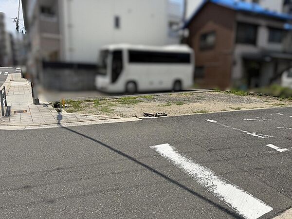 間口が広く駐車も楽々！