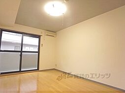 メゾンドムラジII 2-H 2階1Kのリビング/ダイニング