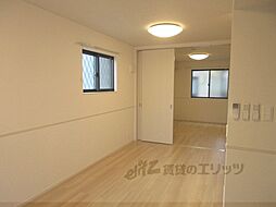 ヒカルサ大津唐崎I 101 1階1LDKのリビング/ダイニング