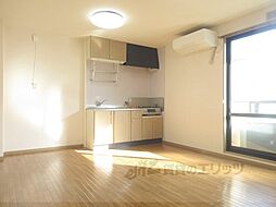 ロイヤルフィーノ 105 1階2LDKのリビング/ダイニング