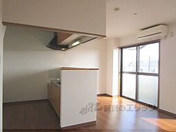 松ぼっくり 2階2LDKのリビング/ダイニング