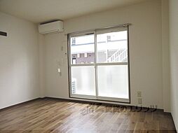 ＳｕｒｐｌｕｓＩハピネスＡ 107 1階1Kのリビング/ダイニング