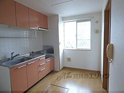 JR湖西線 新旭駅 徒歩4分の賃貸アパート 1階2DKのリビング/ダイニング