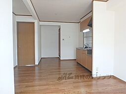 JR草津線 手原駅 徒歩25分の賃貸アパート 2階2LDKのリビング/ダイニング