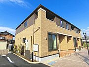 愛知川駅より徒歩24分 築3年3ヶ月 2階建の賃貸物件