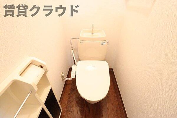 画像15:ゆったりとした空間のトイレです