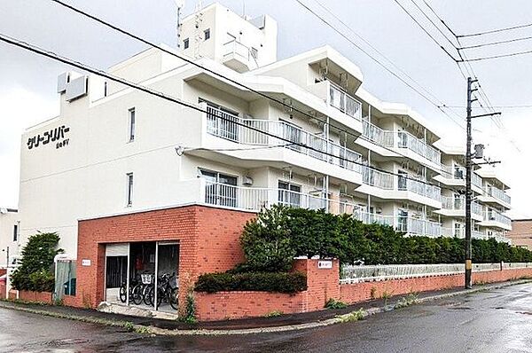 apartment 北海道札幌市中央区南二十四条西１５丁目2番5号101