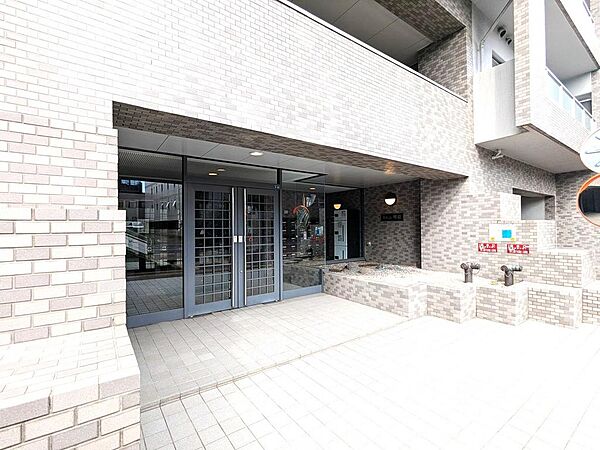 【エントランス】