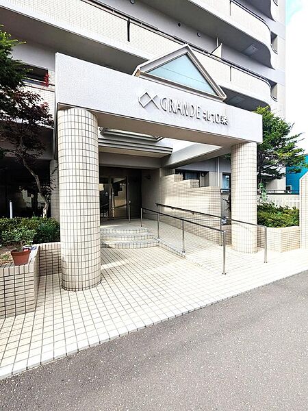 【エントランス】