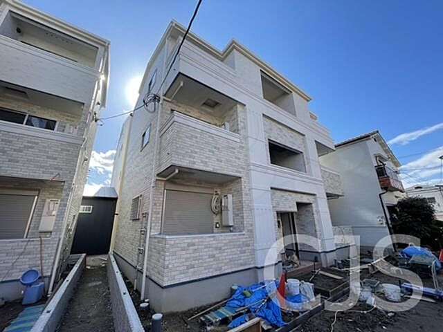 5 / 17