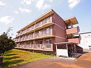 新発田駅よりバス2分 徒歩4分 築25年9ヶ月 3階建の賃貸物件