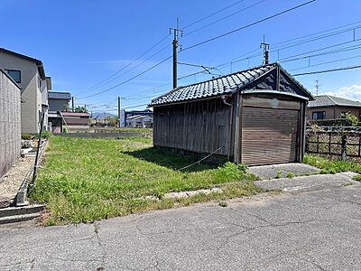 外観:小屋は残して引き渡しもできます 外観:小屋は残して引き渡しもできます