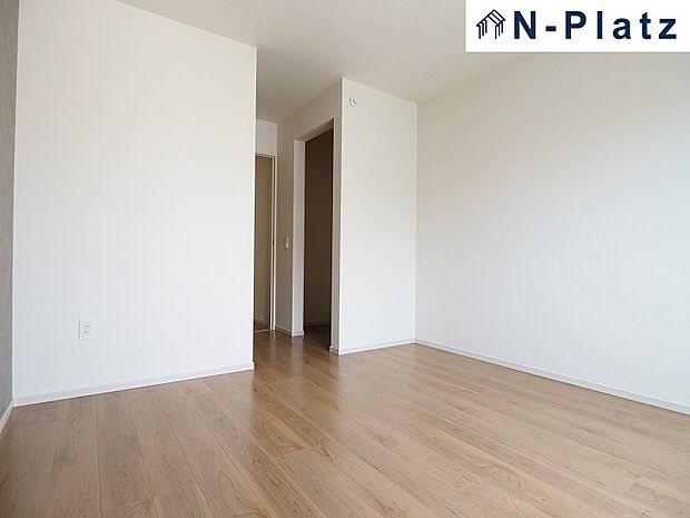 洋室（約6.8帖）