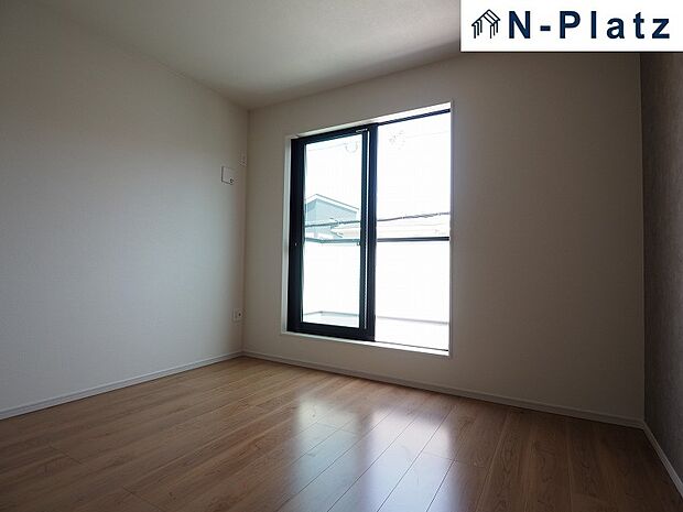 洋室（約6.8帖）