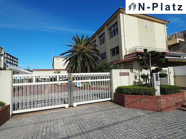 東垂水小学校まで約750ｍ