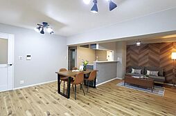 エルタウン学園1 3LDKのリビング/ダイニング