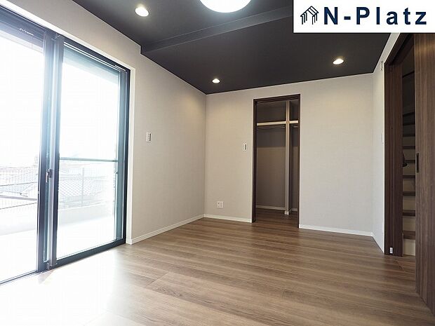 1階洋室（約7.2帖）