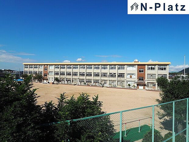 塩屋北小学校まで約350n