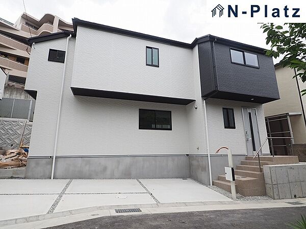 外観：328000626003