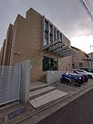 世田谷代田駅より徒歩4分 築18年5ヶ月 3階建の賃貸物件
