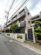三軒茶屋駅より徒歩2分 2階 築31年11ヶ月の賃貸物件