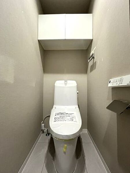 トイレは温水洗浄便座付きでいつでも清潔！冬場も快適に使えます♪