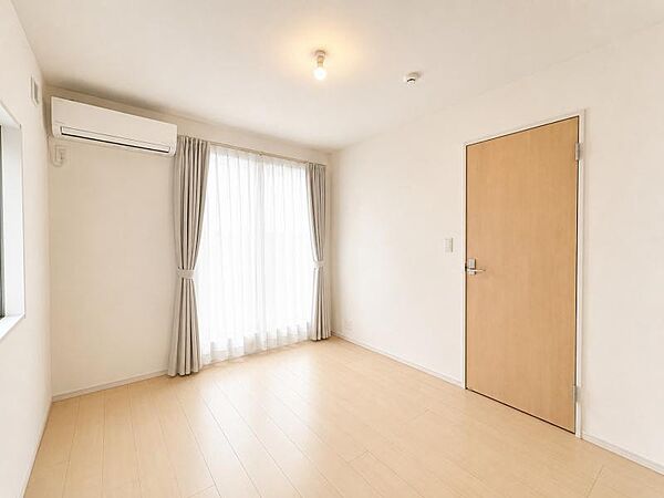 それぞれの部屋が独立しているので家族間のプライベートも守られます◎
