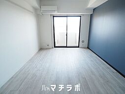 YZ　kimabuli　(ワイズキマブリ) 102 1階ワンルームのリビング/ダイニング