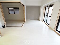 エステート良和　N棟 102 1階2LDKのリビング/ダイニング