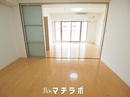 プロビデンス葵タワー 203 2階1LDKのリビング/ダイニング