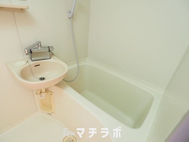 浴室