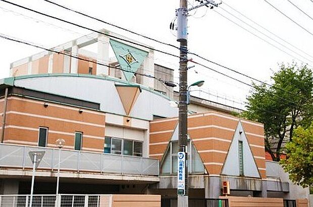 松葉中学校(650m)