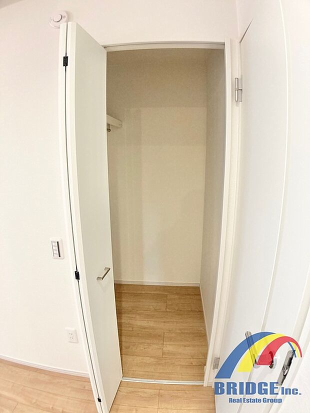 小物もすっきり片付くリビング収納