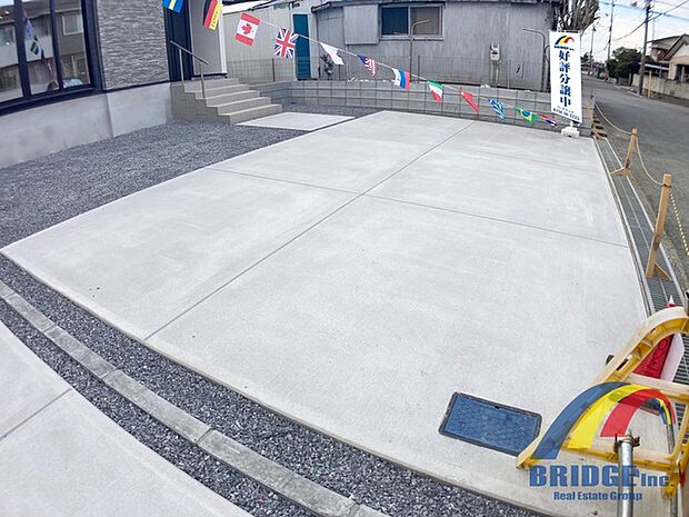 駐車スペースしっかり完備