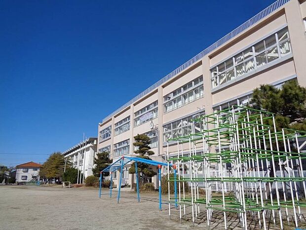 木更津第二小学校(350m)