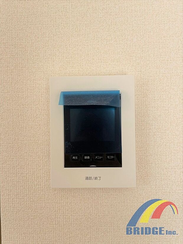 来客時も顔が見えて安心なモニター付きインターホン