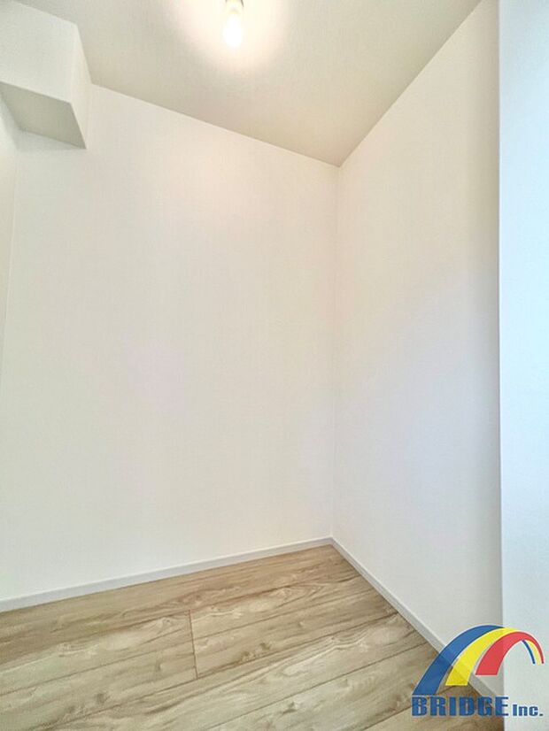 収納豊富で毎日のお洋服選びも楽しくなりそうですね