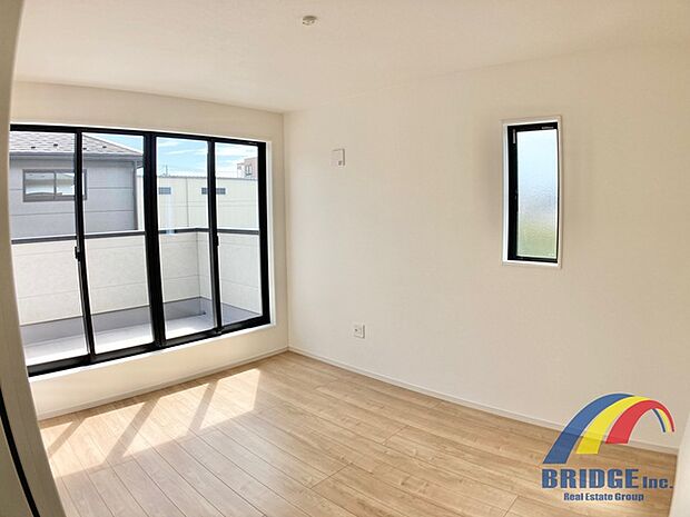 明るい雰囲気で落ち着く空間