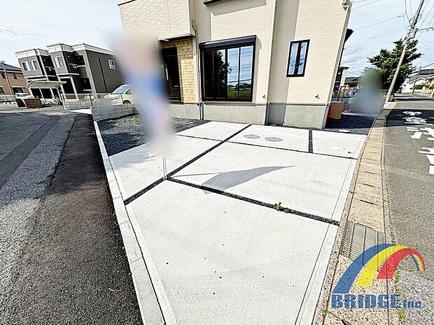 駐車スペースしっかり完備