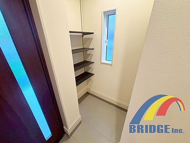 家族みんなのシューズもすっきり収納できる