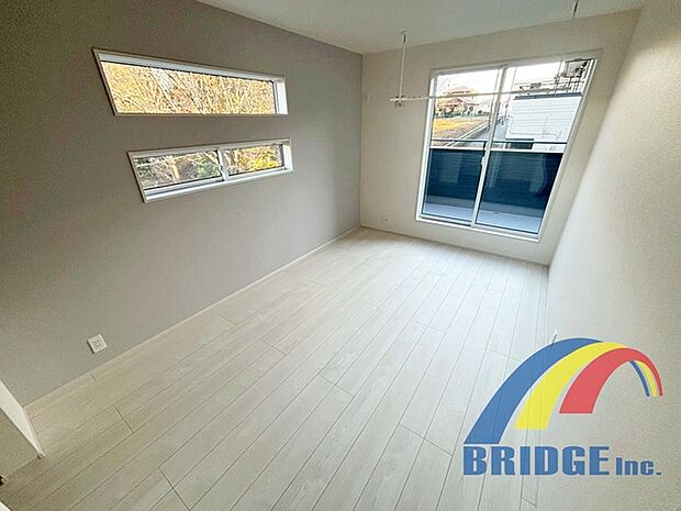 明るい雰囲気で落ち着く空間