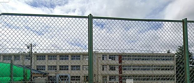 五井中学校(850m)